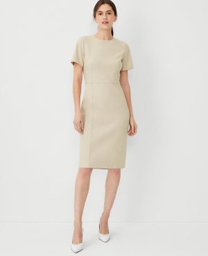 The Short Sleeve Sheath Dress in Bi-Stretch – Curvy Fit