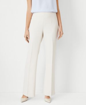 The Petite Side Zip Trouser in Fluid Crepe – Curvy Fit