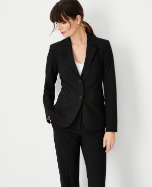 The Petite Notched Two Button Blazer in Seasonless Stretch