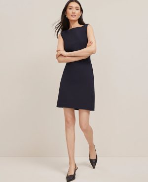 The Boatneck Dress in Seasonless Stretch