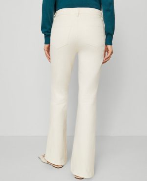 The Petite Boot Jean – Curvy Fit