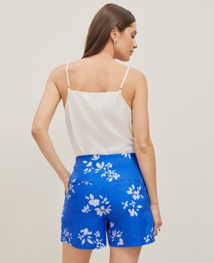 The Petite Side-Zip Short in Floral Linen Blend