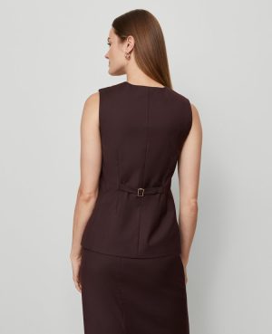 The Long Crew Neck Vest